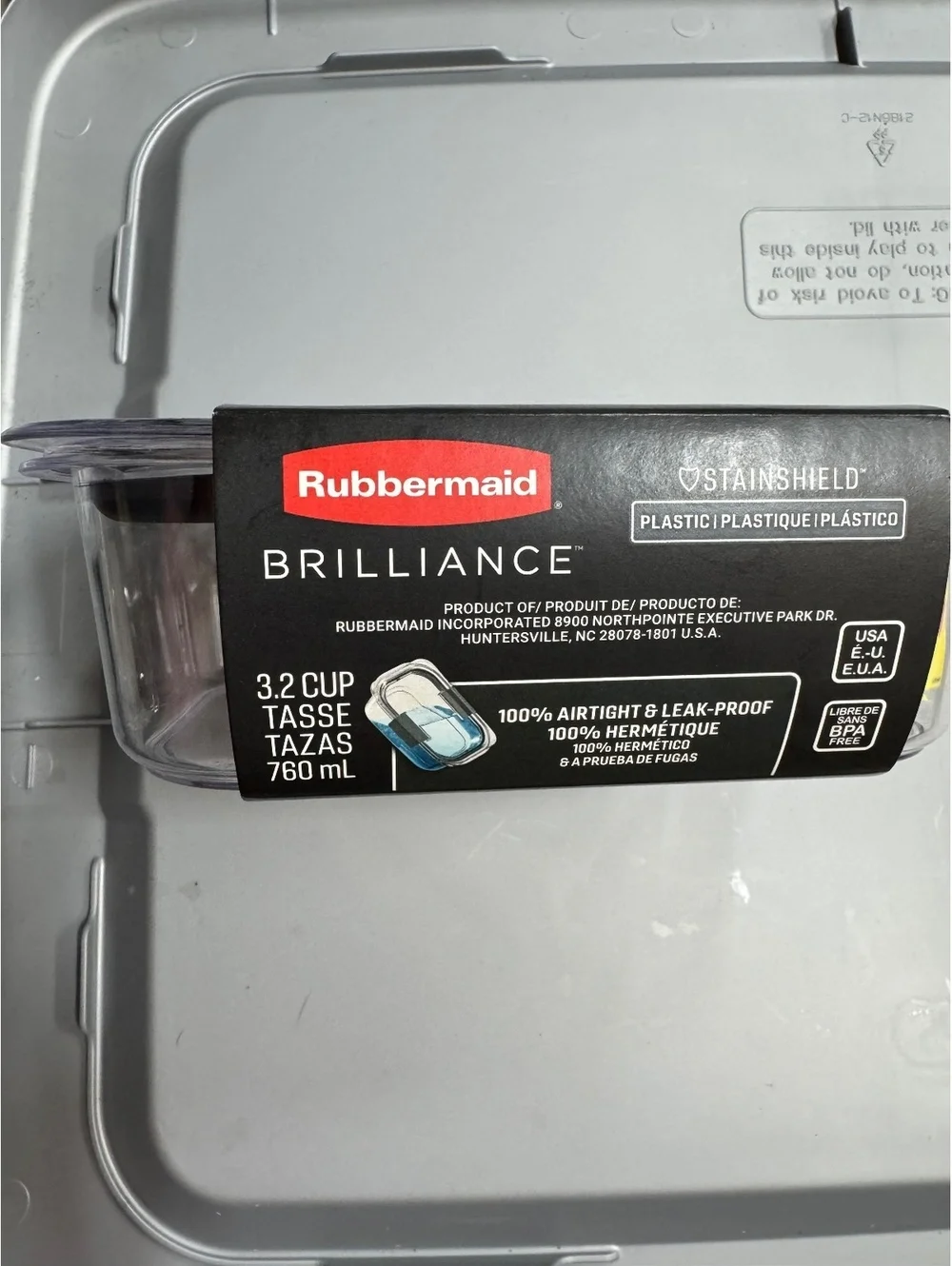 Rubbermaid Brilliance 3.2 Cup Airtight Leak-Proof Plastic Food Storage Container